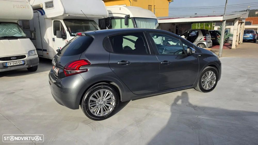Peugeot 208 1.6 BlueHDi Allure - 4