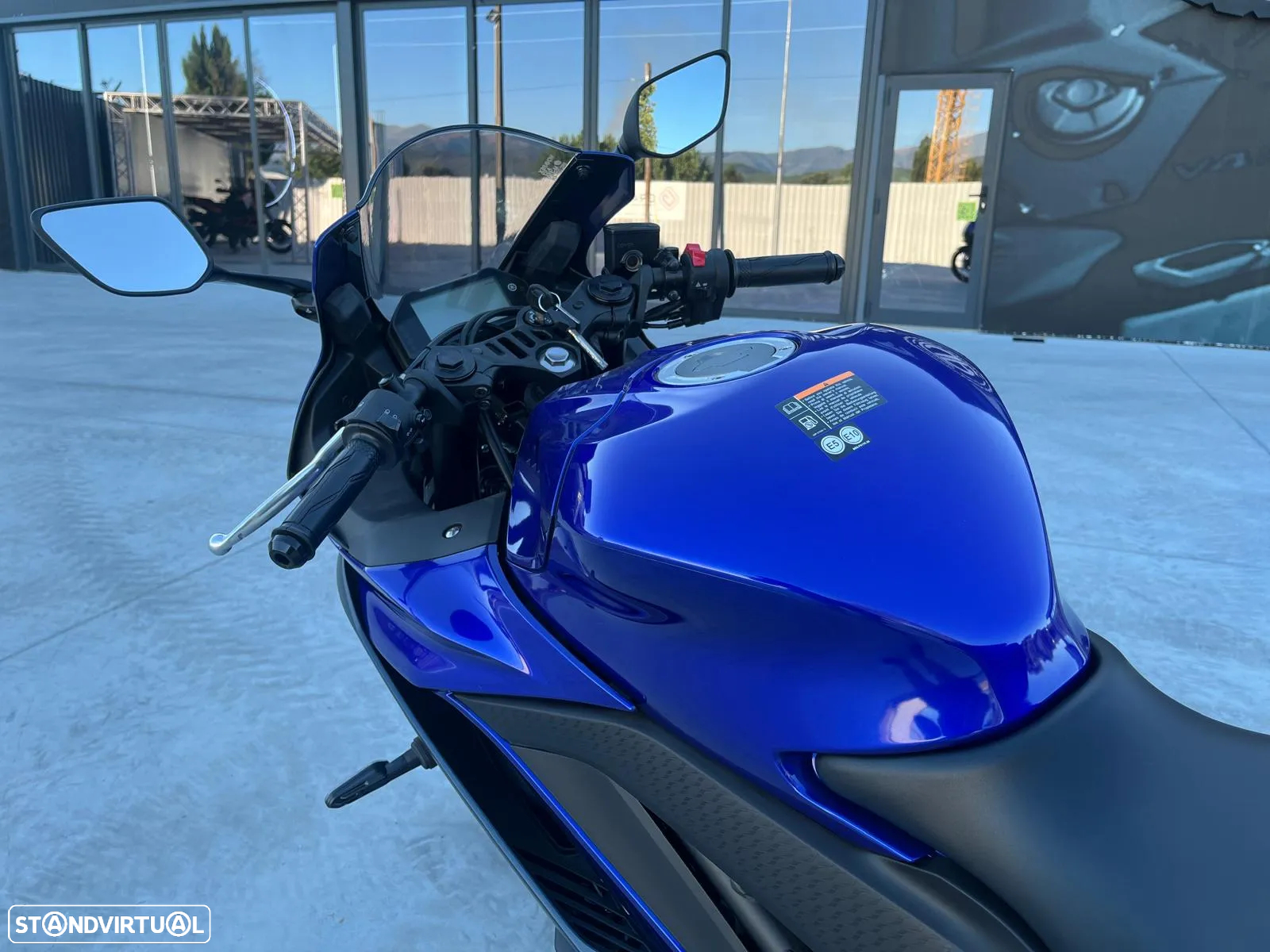 Yamaha R 3 ICON BLUE - 12