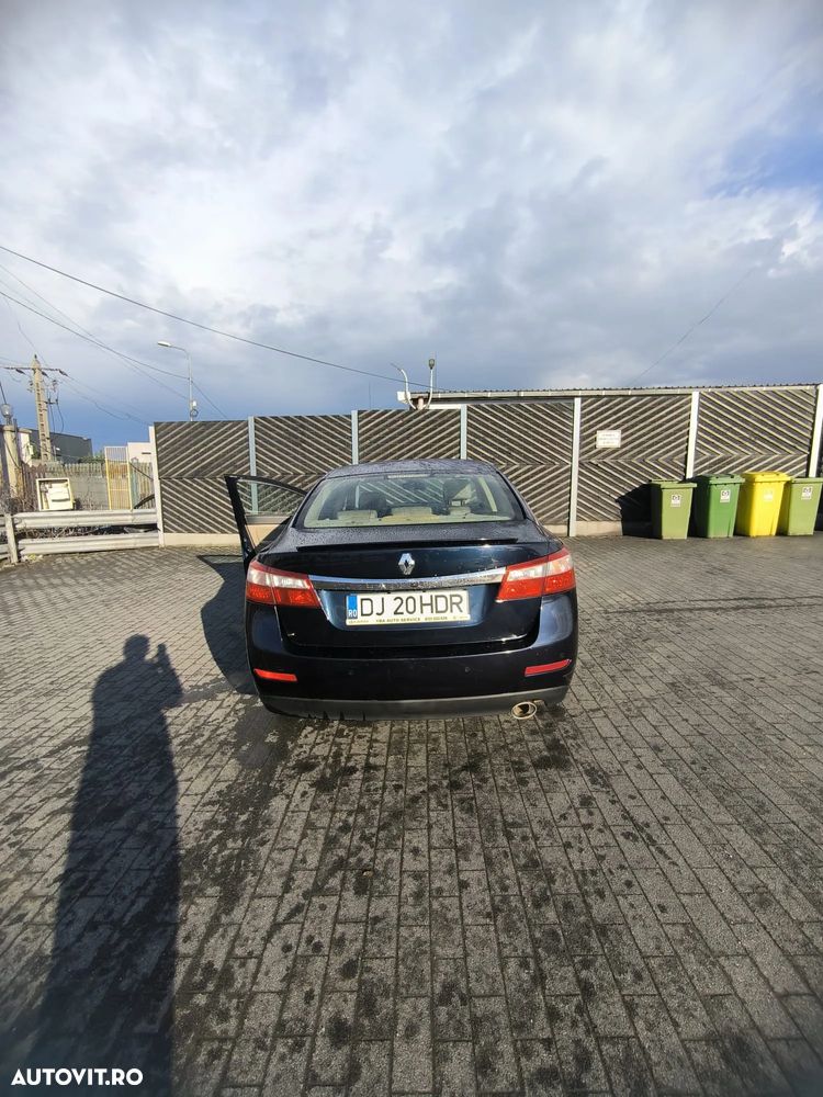Renault Latitude 2.0 dCi Privilege - 4