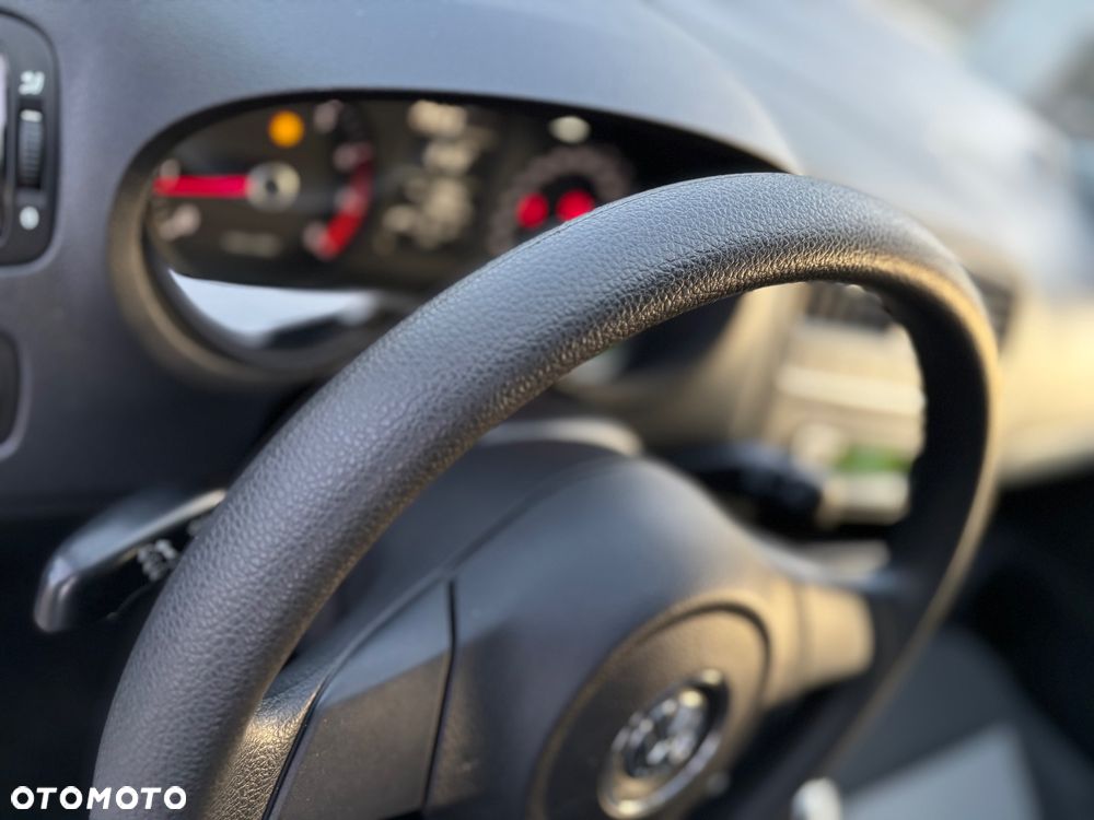 Volkswagen Polo - 7