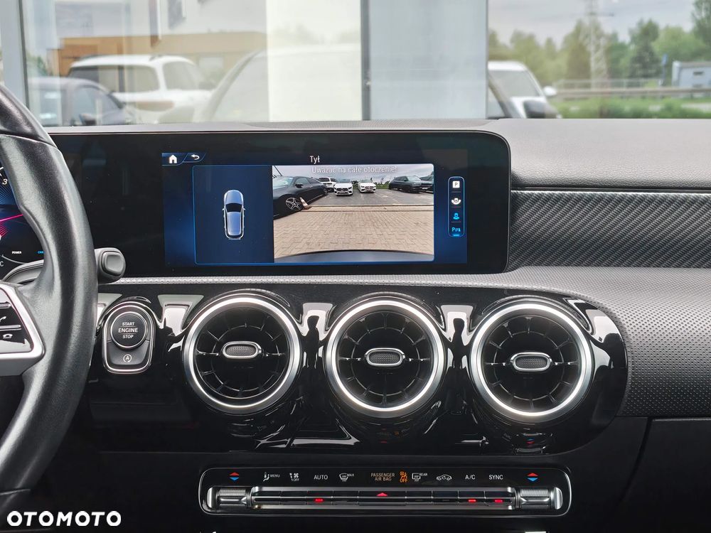 Mercedes-Benz Klasa A 200 Progressive 7G-DCT - 12