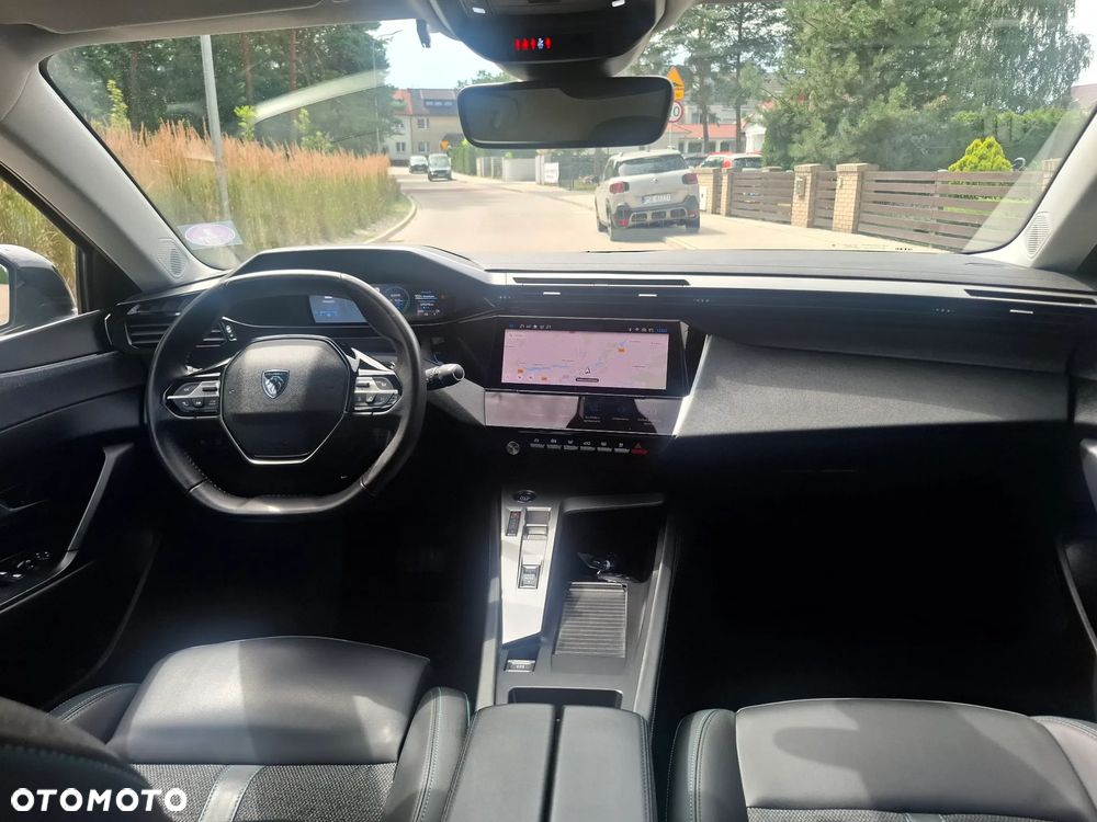 Peugeot 308 1.6 Hybrid PHEV Allure EAT8 - 13