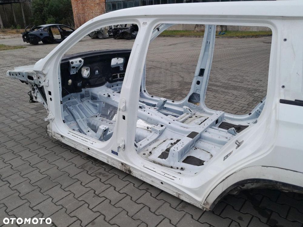 MERCEDES GLS X166 PRÓG SŁUPEK LEWY 149 - 4