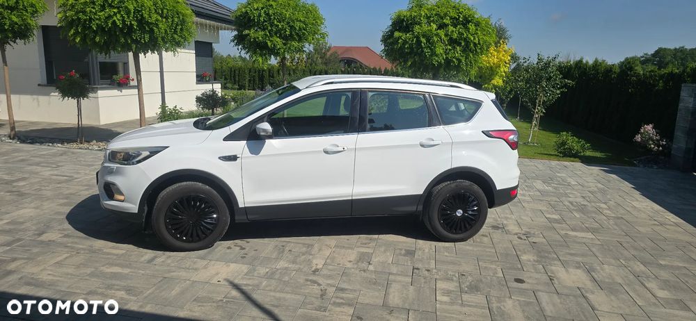 Ford Kuga - 4