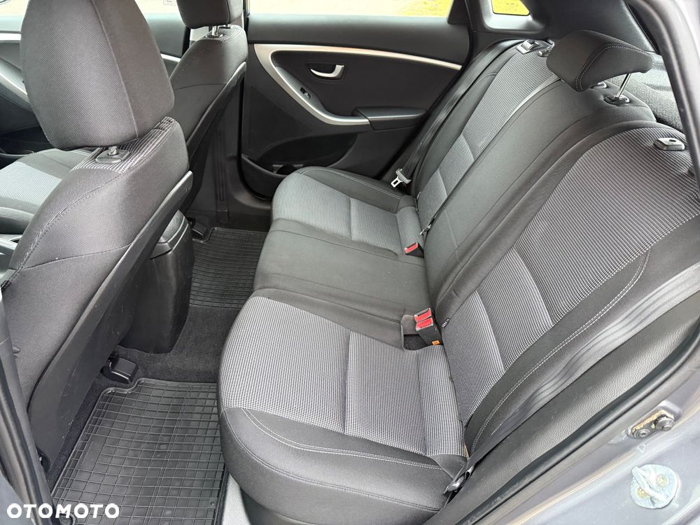 Hyundai i30 1.4 Classic + - 21