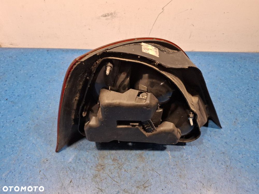 ROVER STREETWISE LAMPA TYŁ PRAWA ZEWNĘTRZNA - 6