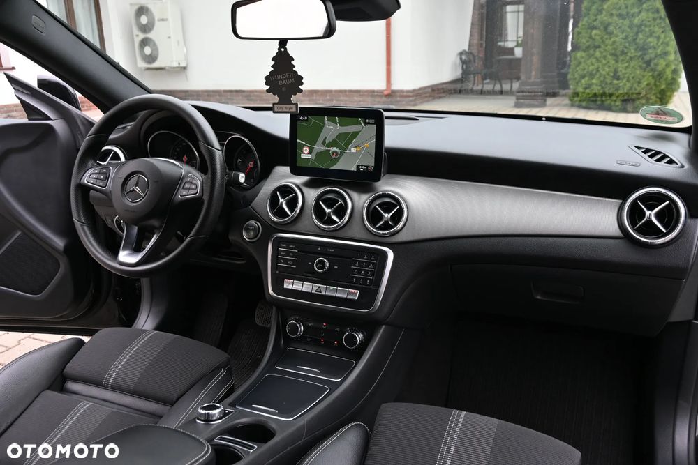 Mercedes-Benz CLA 220 (CDI) d 7G-DCT AMG Line - 28