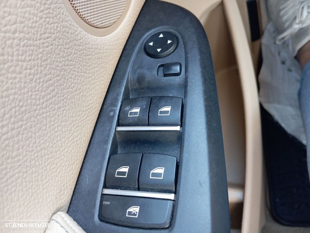 BMW X3 xDrive20d - 11