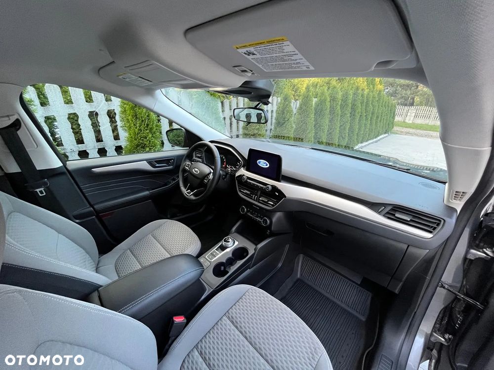 Ford Kuga 1.5 EcoBoost 4x4 Titanium - 8