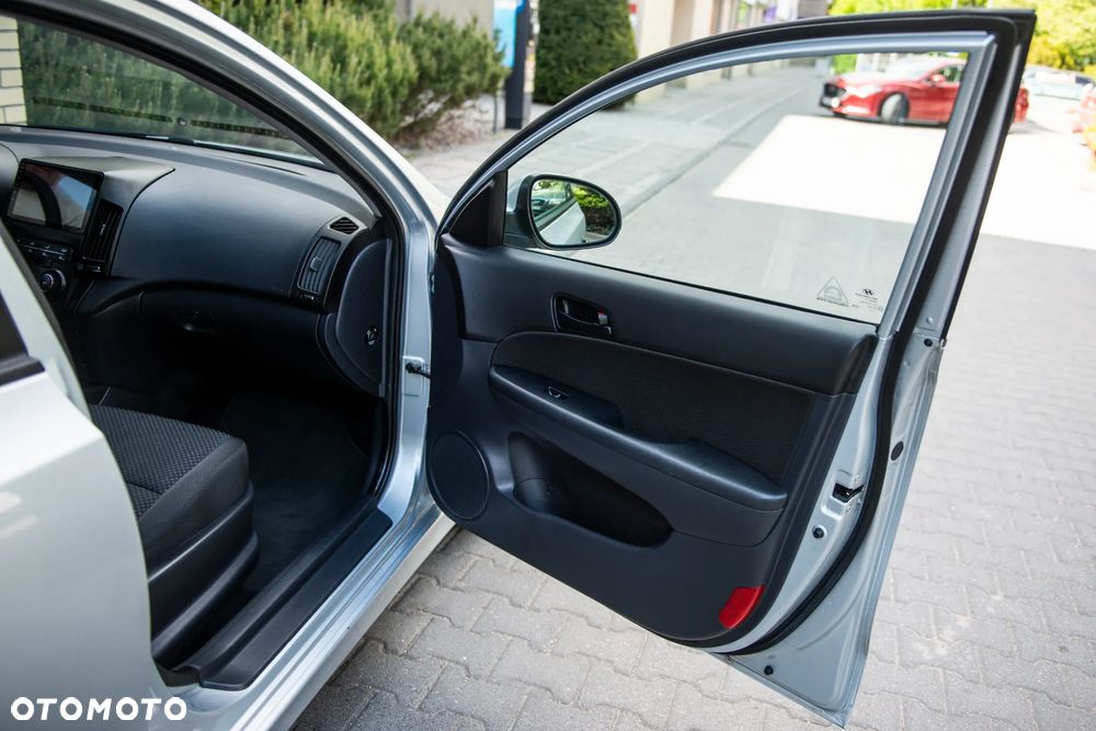 Hyundai i30 1.6 CRDi Premium - 15