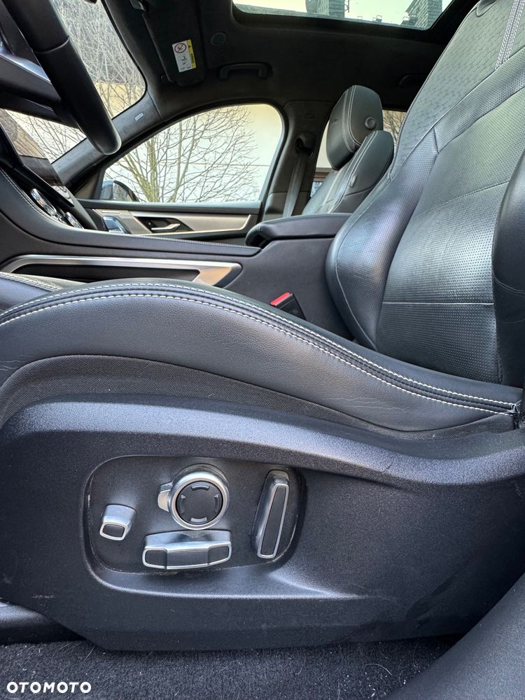 Jaguar F-Pace 2.0 P400e PHEV AWD R-Dynamic HSE - 11