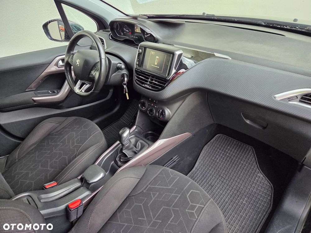 Peugeot 2008 - 10