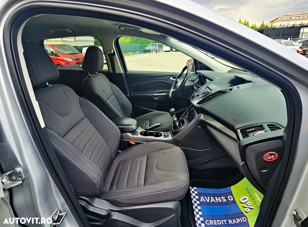 Ford Kuga - 9