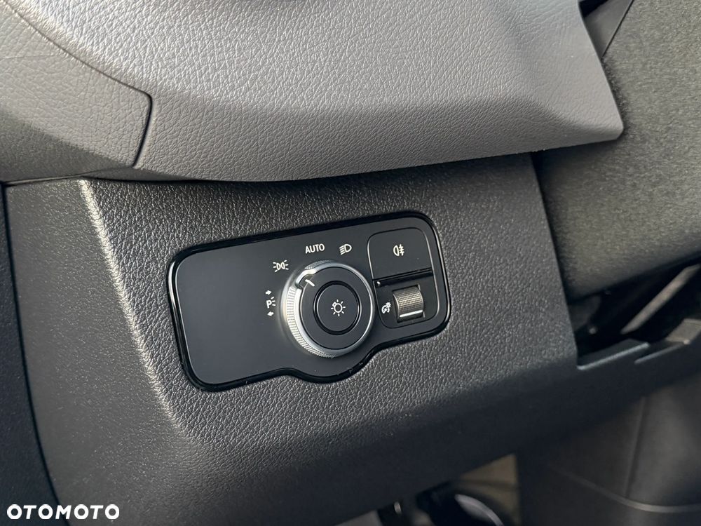 Mercedes-Benz SPRINTER // 319 CDI // 3.0 V6 190 KM // AUTOMAT // MAŁY PRZEBIEG //  BEZWYPADKOWY // L2H1 // FULL LED // SALON PL // 1 WŁ // - 31