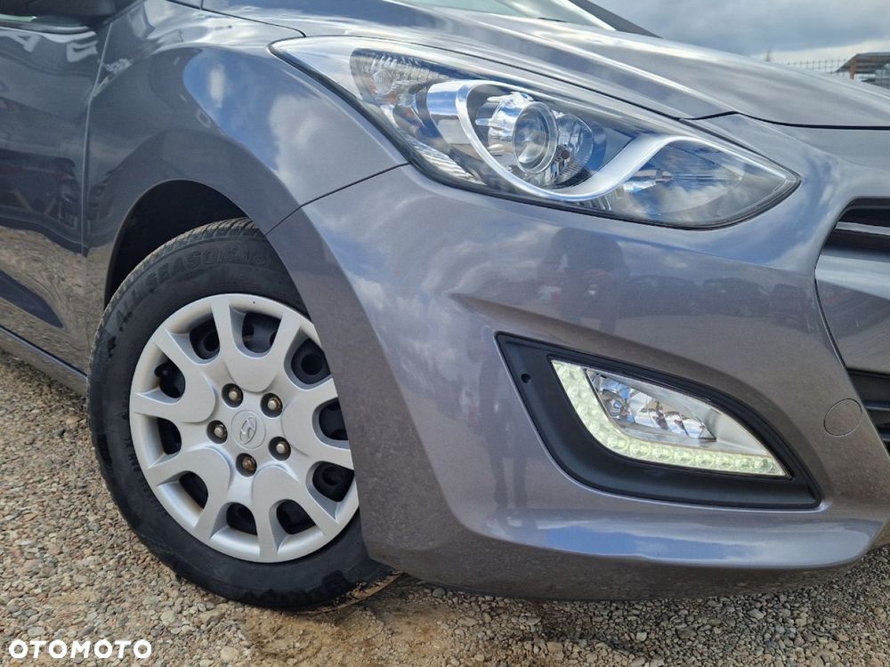 Hyundai i30 1.6 Comfort - 25