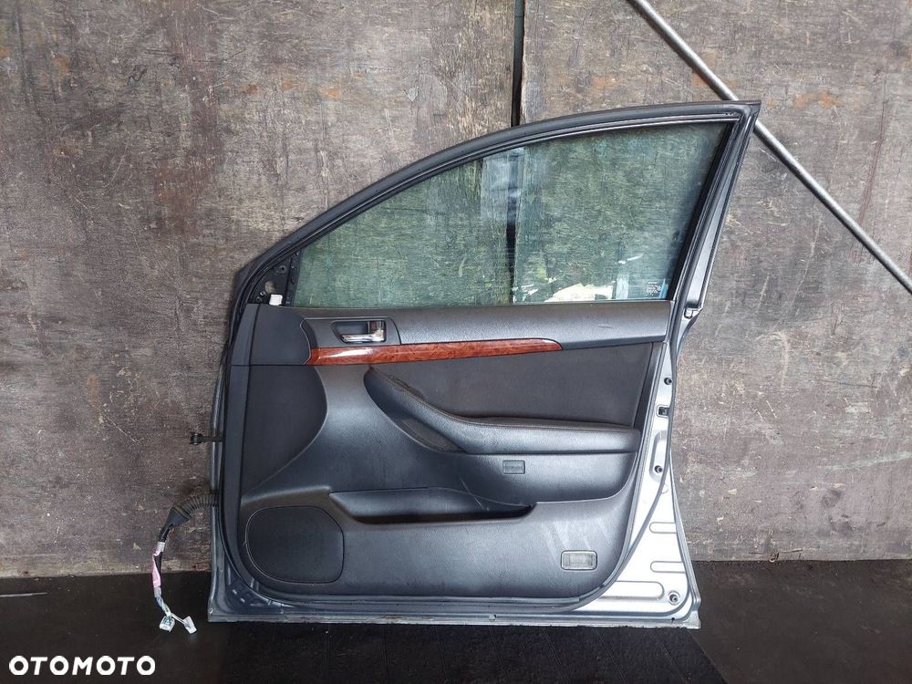 DRZWI KOMPLETNE PRAWY PRZÓD TOYOTA AVENSIS T25 1E5 ID: 236968 - 6