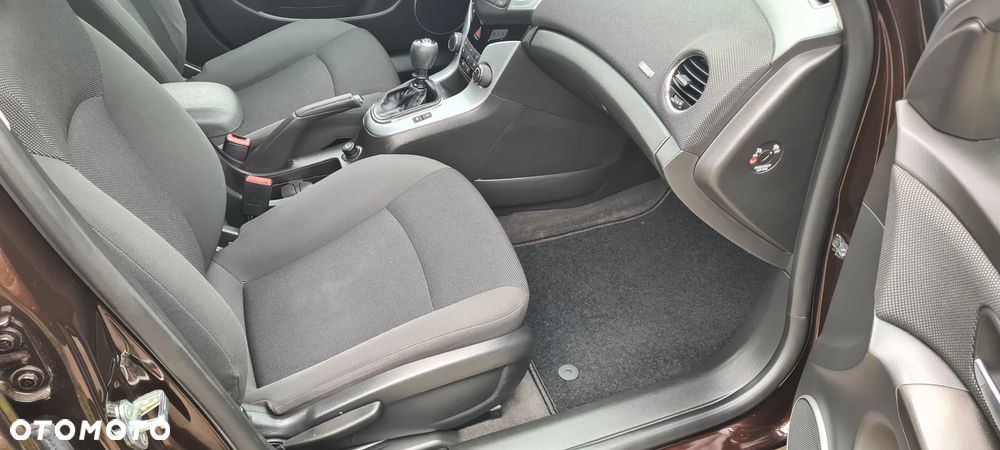 Chevrolet Cruze 1.4T LT+ - 21