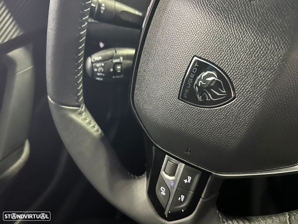 Peugeot 2008 1.2 PureTech Style - 15
