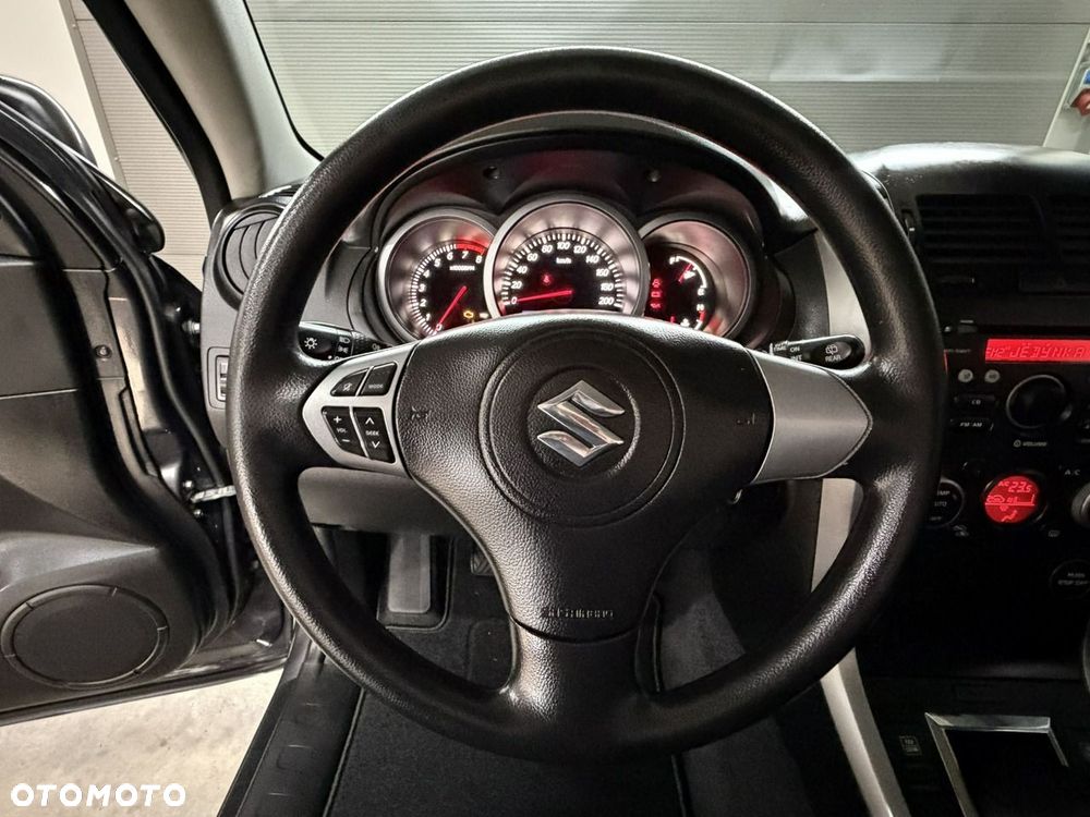 Suzuki Grand Vitara - 15