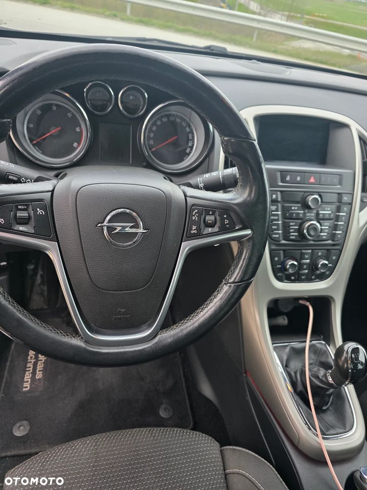 Opel Astra 2.0 CDTI DPF Design Edition - 25