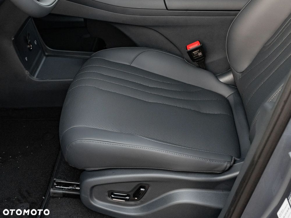 Geely Starray EM-i 1.5 PHEV Max - 12