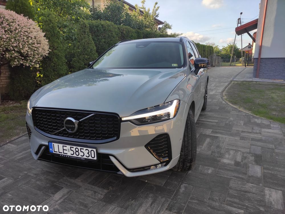 Volvo XC 60 B5 B AWD Plus Dark - 1
