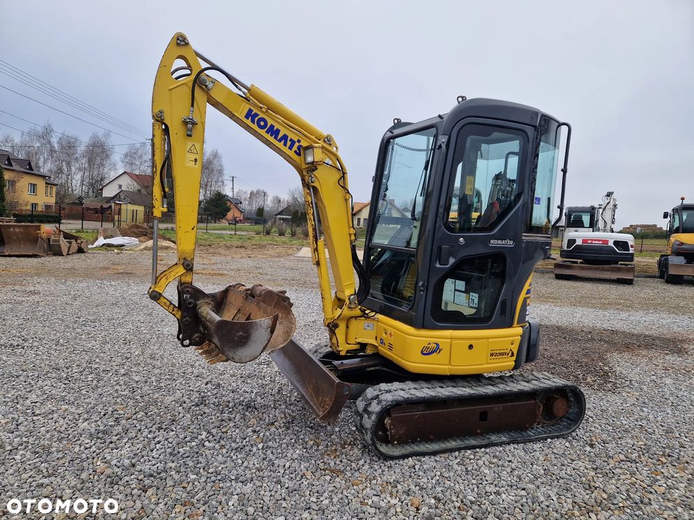 Komatsu PC20MR-2 - 3