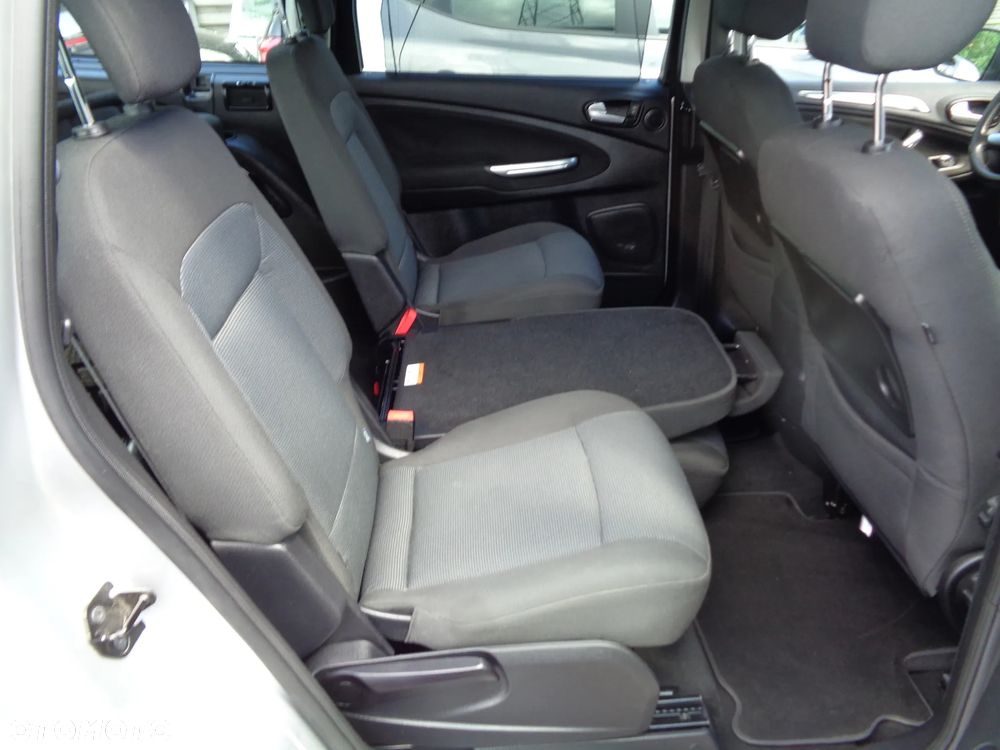 Ford Galaxy 2.0 Titanium - 13