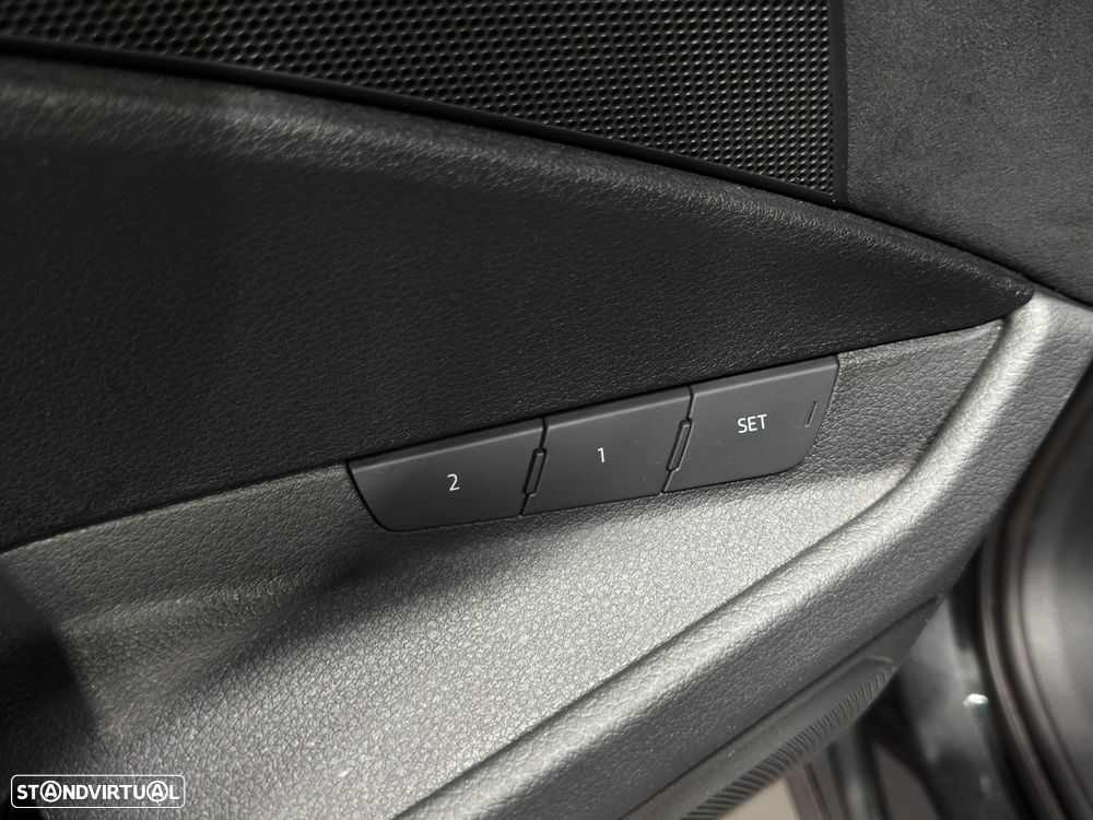 Audi e-tron 55 quattro S line - 12