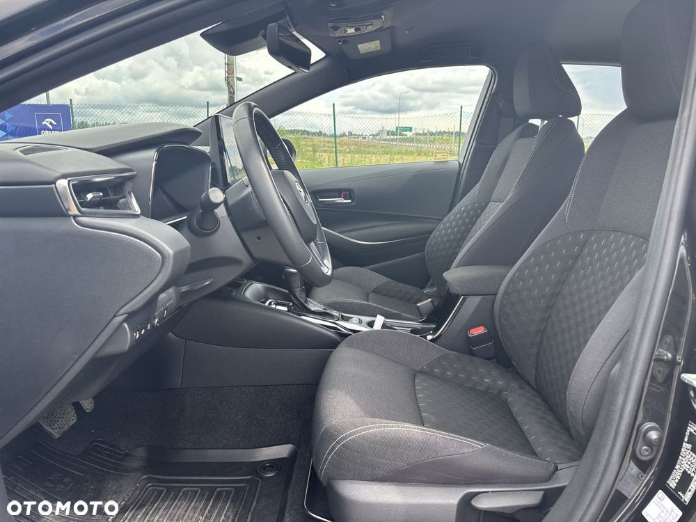 Toyota Corolla 1.8 Hybrid Comfort - 12