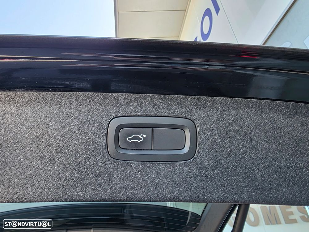 Volvo XC 90 2.0 D4 Momentum - 35