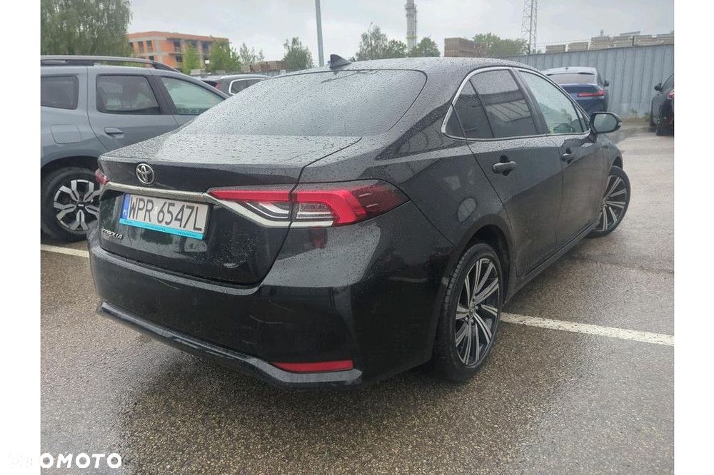Toyota Corolla - 3