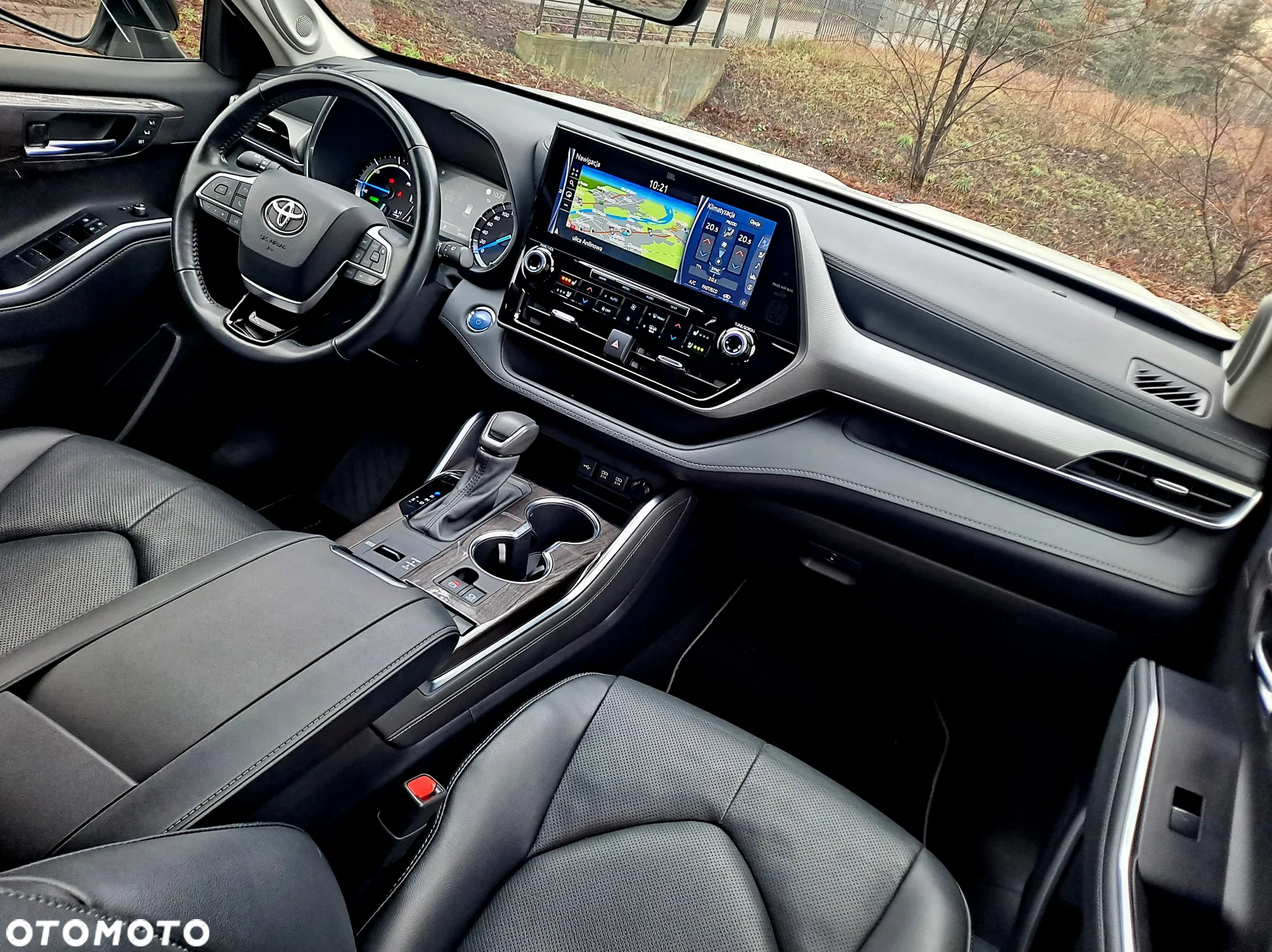 Toyota Highlander 2.5 Hybrid Executive - 5