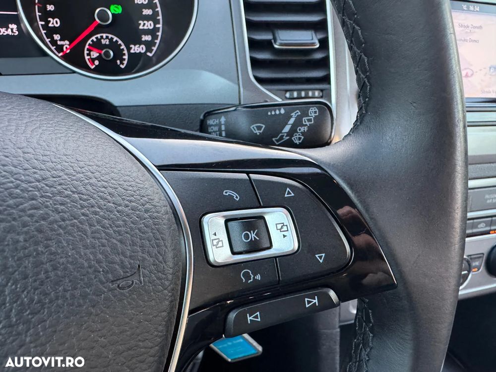 Volkswagen Golf Sportsvan 1.6 TDI BlueMotion Technology DSG Comfortline - 20