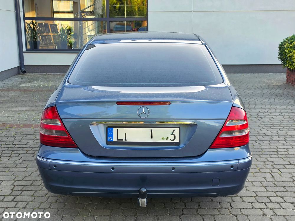 Mercedes-Benz Klasa E - 21