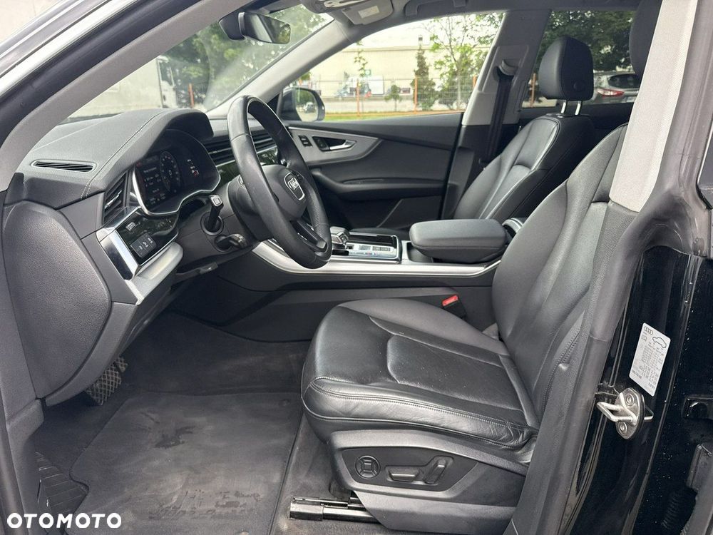 Audi Q8 - 10