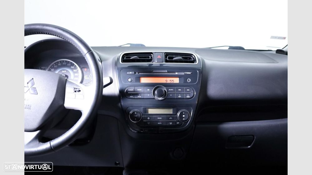 Mitsubishi Space Star - 11