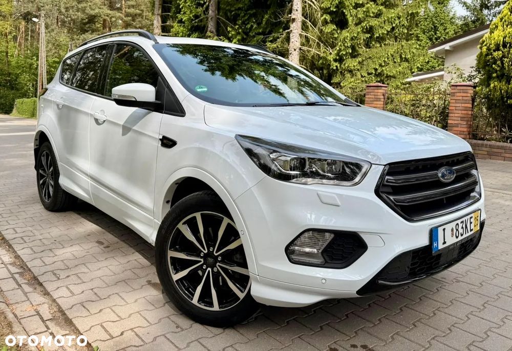 Ford Kuga 1.5 EcoBoost ST-LINE - 1