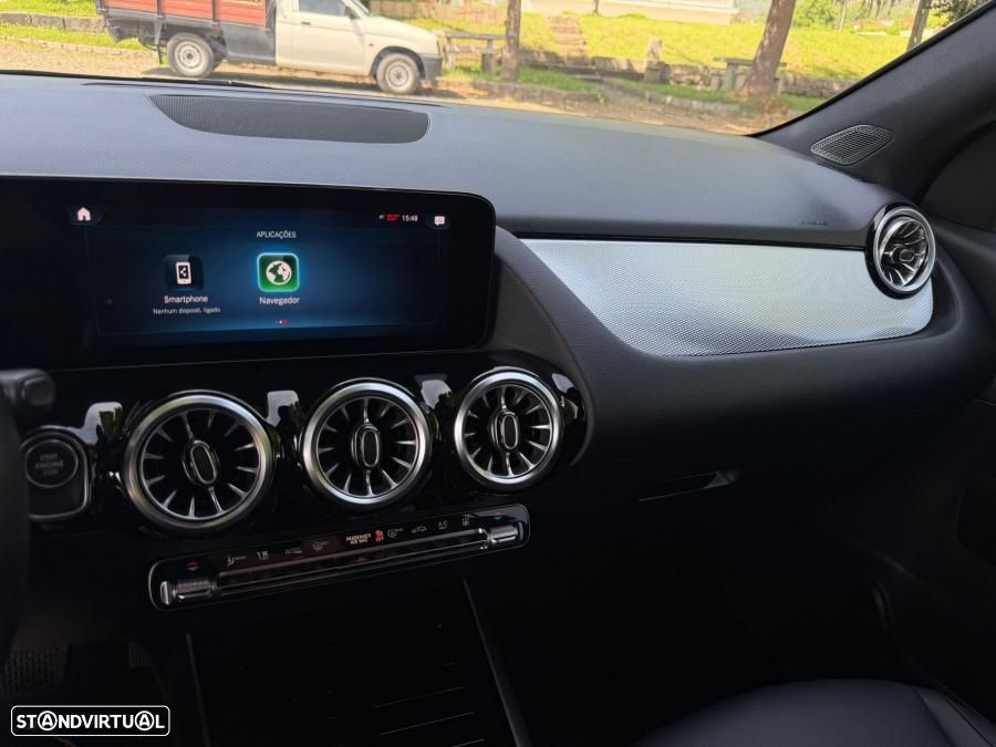 Mercedes-Benz GLA 250 - 24