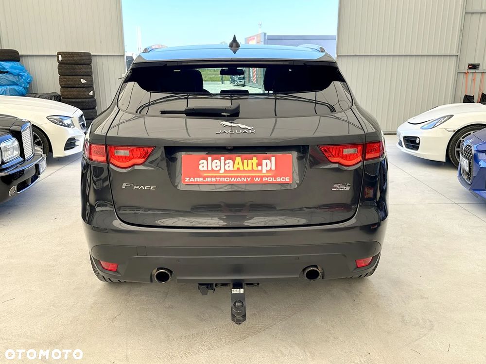 Jaguar F-Pace S AWD - 13