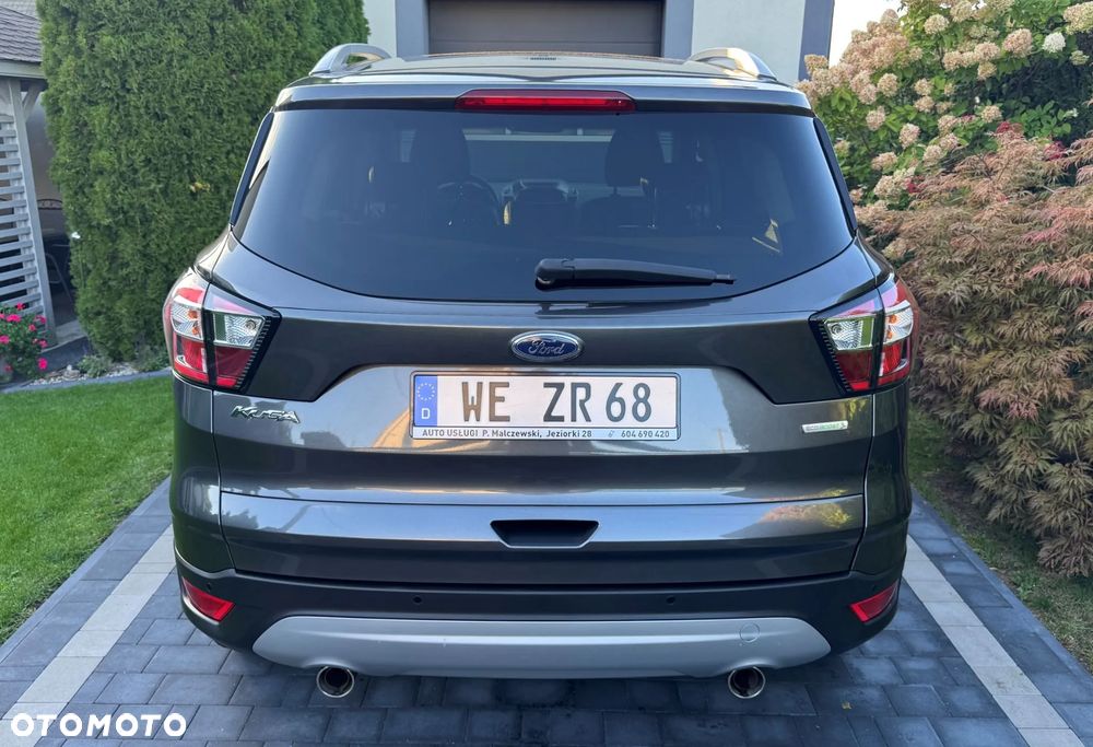 Ford Kuga 1.5 EcoBoost 2x4 Titanium - 5