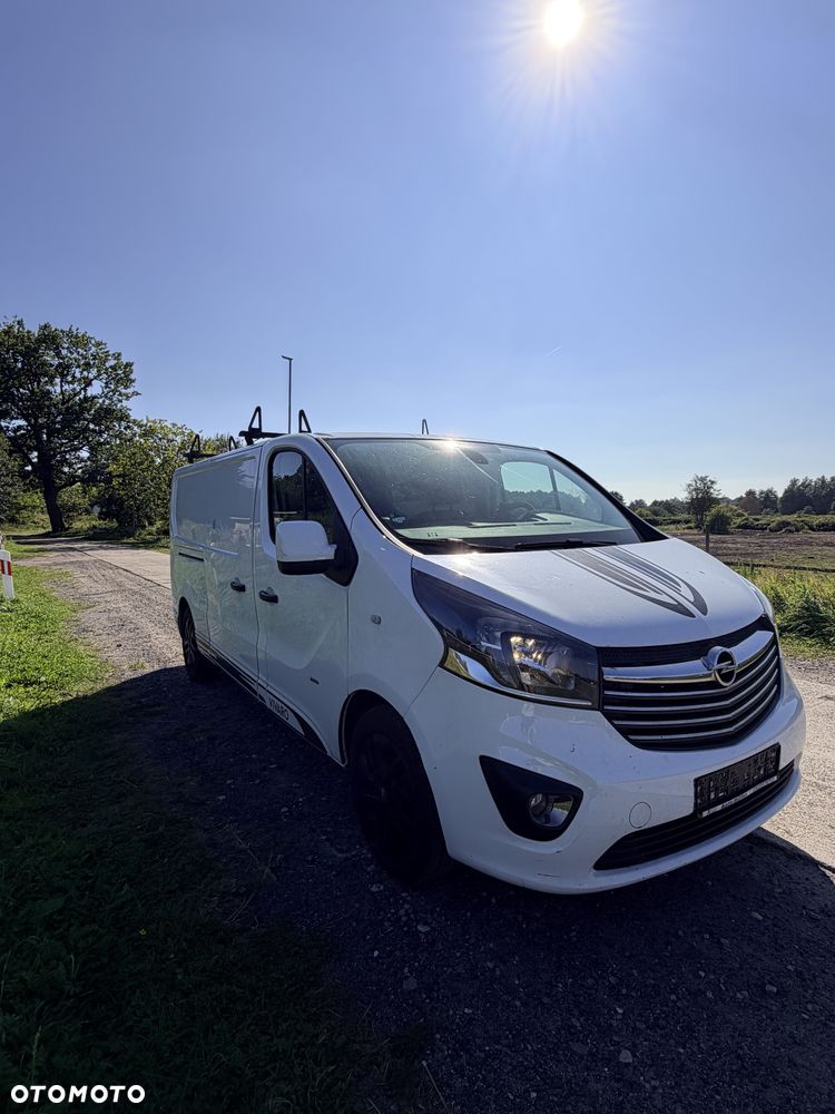 Opel Vivaro - 8