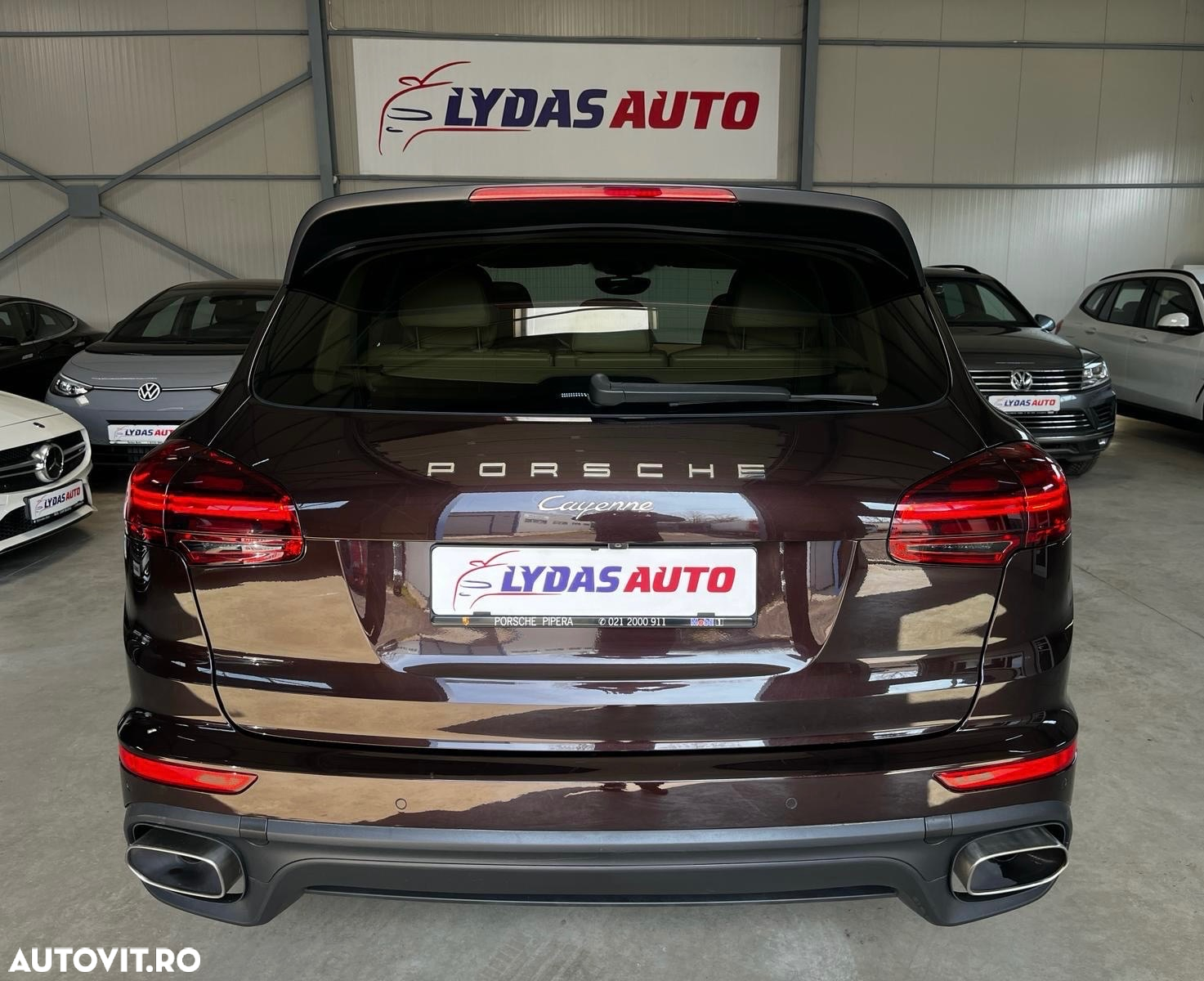 Porsche Cayenne 3.0 L - 4