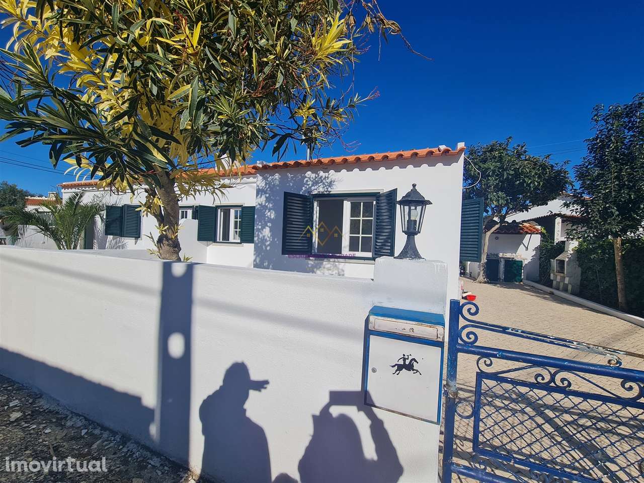 Moradia T1 para Arrendamento na Ribeira de Sintra - Grande imagem: 2/37