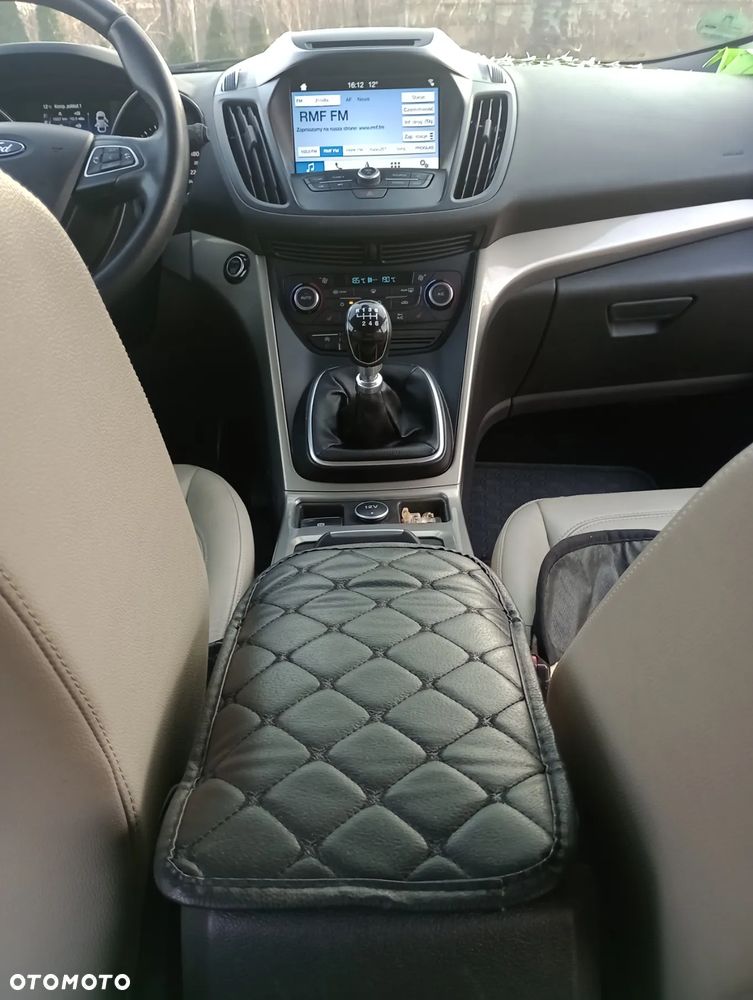 Ford Kuga 1.5 EcoBoost 2x4 Black & Silver - 9