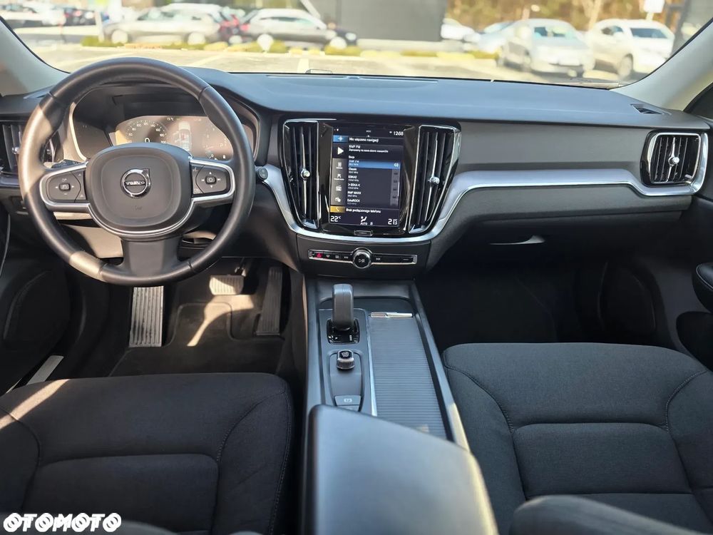 Volvo V60 B3 B Momentum Pro - 17