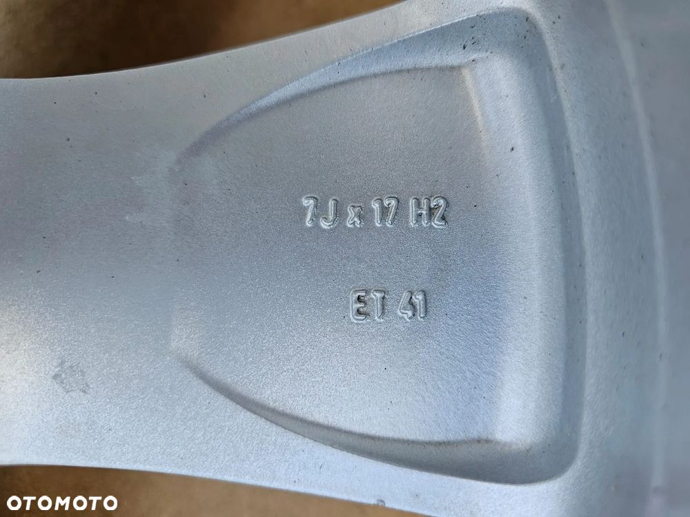 (F149) Skoda OE Rapid Roomster Fabia / 5J7601025B / 7Jx17 ET41 5x100 - 7