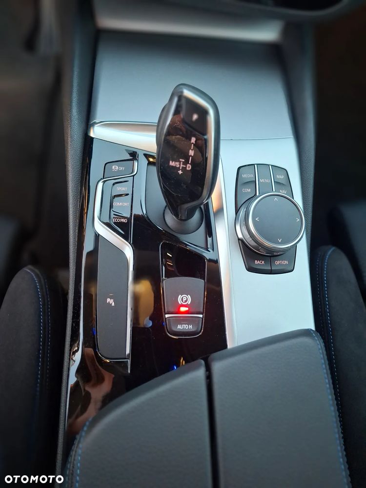 BMW Seria 5 520d Efficient Dynamics Edition - 22