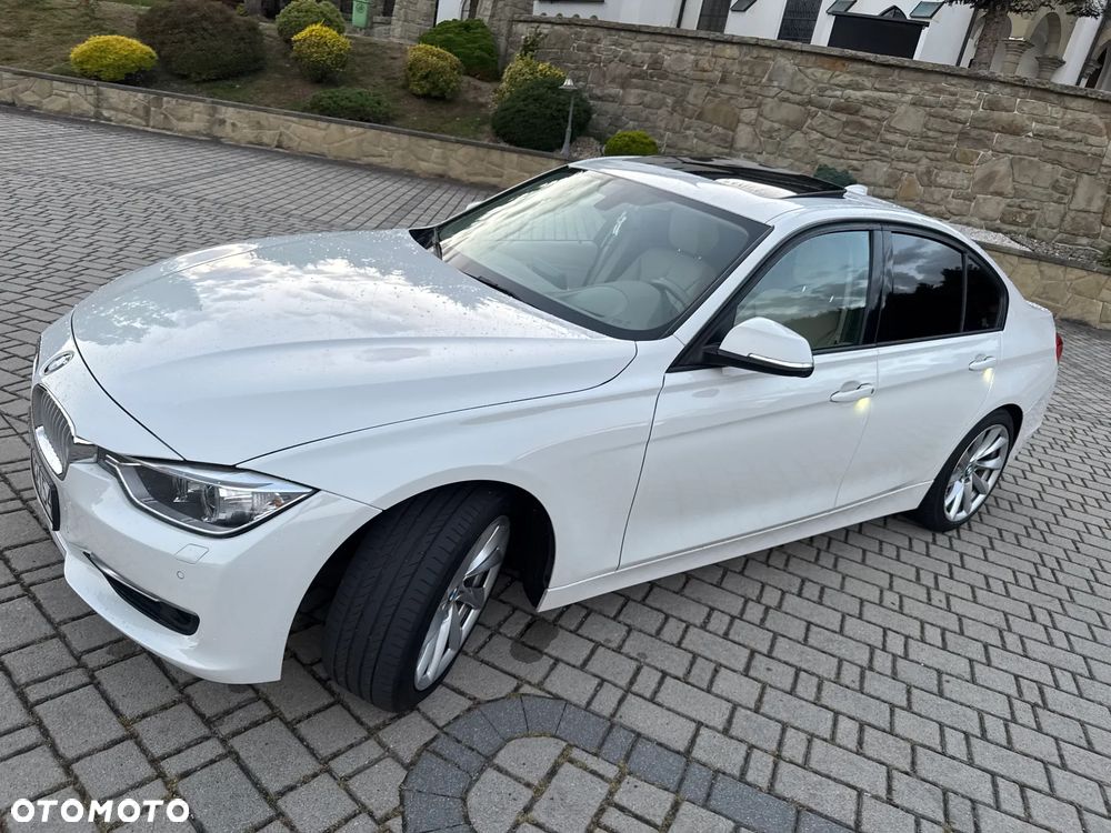 BMW Seria 3 328i Sport-Aut Modern Line - 7
