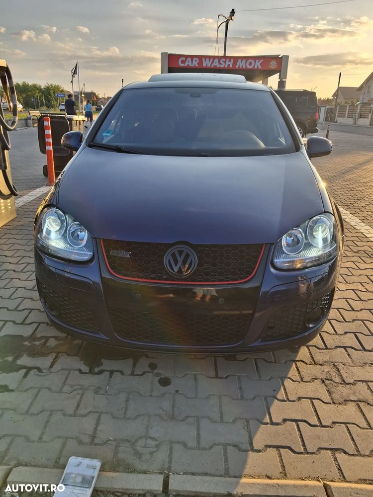 Volkswagen Golf 2.0 FSI GTI - 3